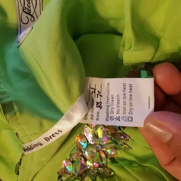 Jaeden prom/wedding dress - Picture 6 of 14